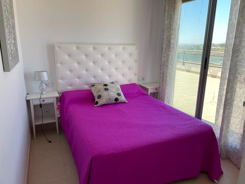 AP/HS : Apartment for Sale in Garrucha, Almería