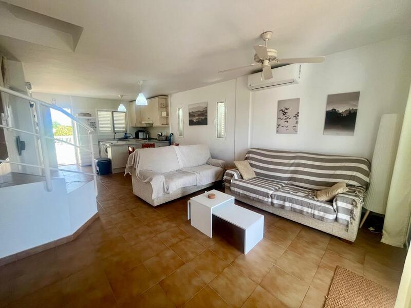 INT/AT/22: Townhouse for Rent in Mojácar Playa, Almería