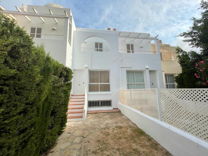 LP/EM: Townhouse for Sale in Mojácar Playa, Almería