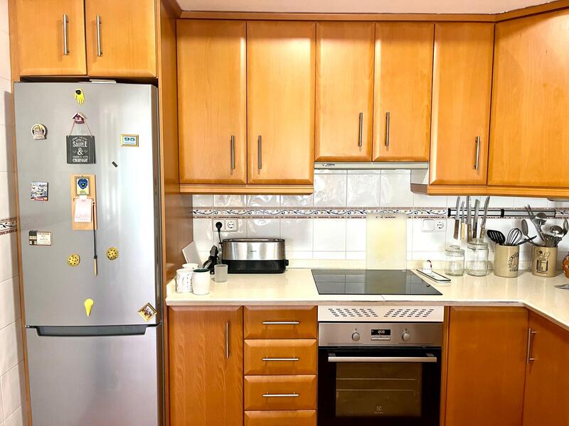 LR/AG: Apartment for Rent in Mojácar Playa, Almería