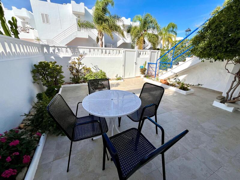 LR/AG: Apartment for Rent in Mojácar Playa, Almería