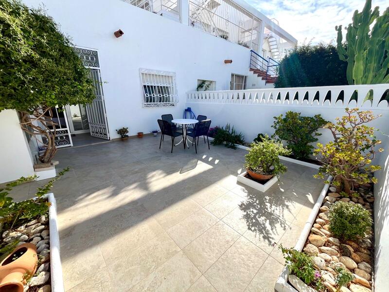 LR/AG: Apartment for Rent in Mojácar Playa, Almería
