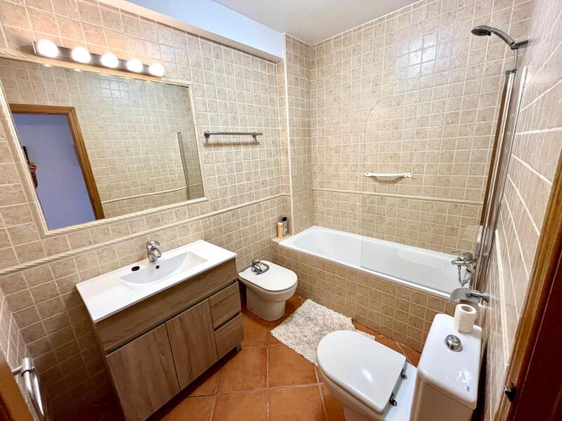 LR/AG: Apartment for Rent in Mojácar Playa, Almería