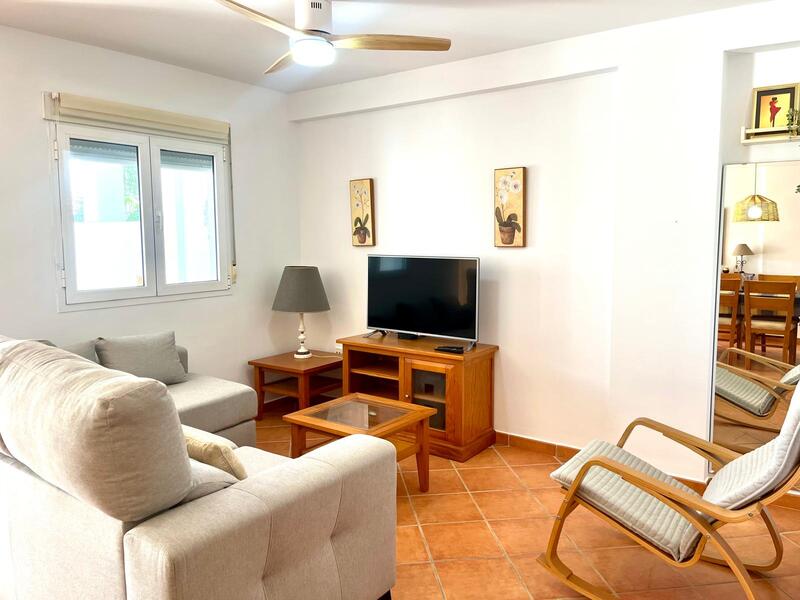 LR/AG: Apartment for Rent in Mojácar Playa, Almería