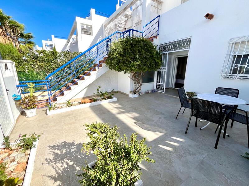 LR/AG: Apartment for Rent in Mojácar Playa, Almería