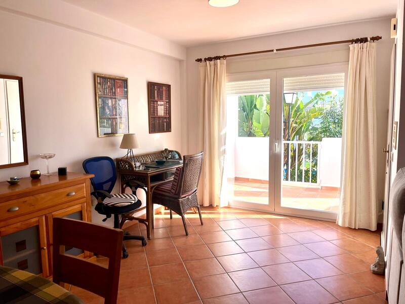 LR/AG: Apartment for Rent in Mojácar Playa, Almería