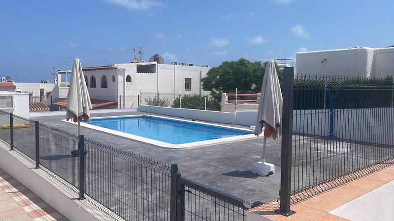 MC/AP/8: Townhouse for Rent in Mojácar Playa, Almería
