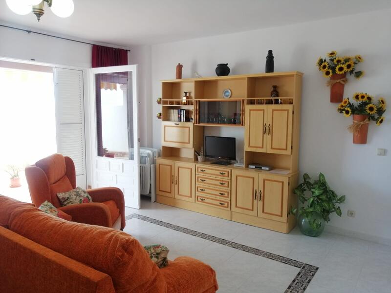 VA/PF/11: Apartment for Rent in Mojácar Playa, Almería