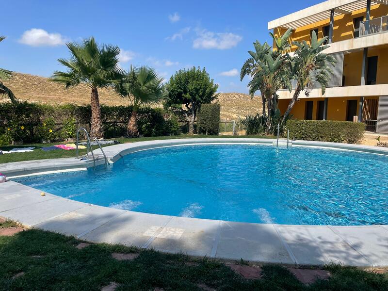 VDE/NH/8: Apartment for Sale in Vera, Almería