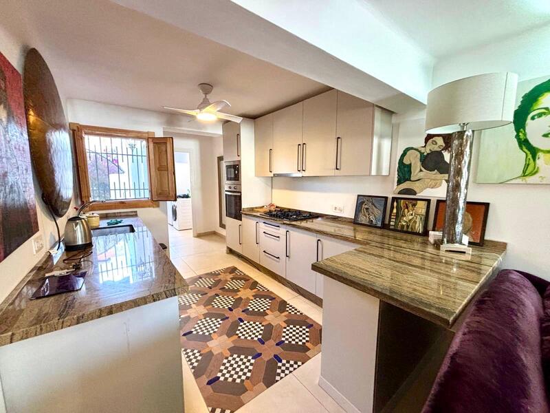 VILLA COLLy: Villa for Sale in Mojácar Playa, Almería