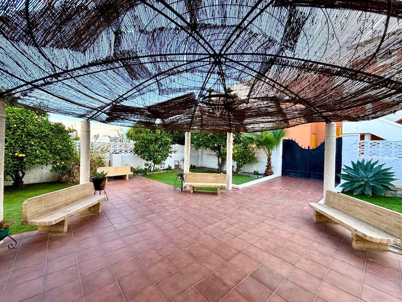 VILLA COLLy: Villa for Sale in Mojácar Playa, Almería