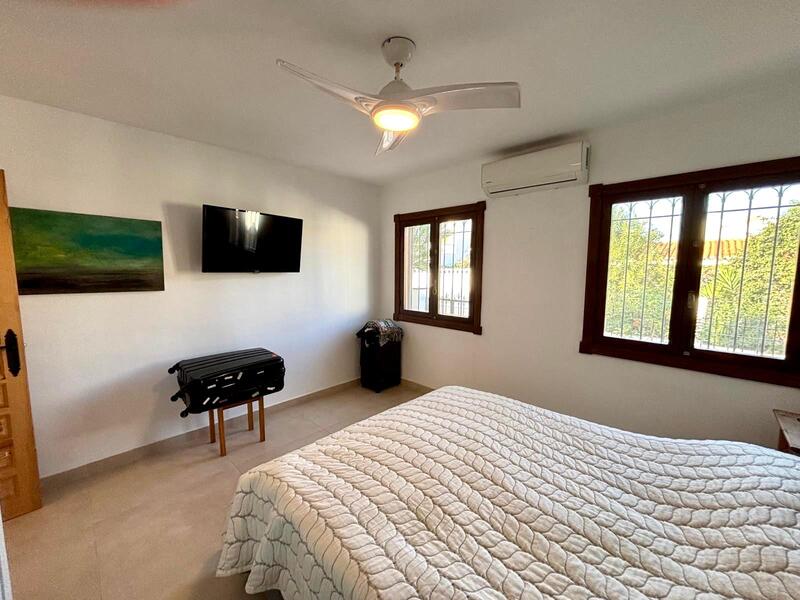 VILLA COLLy: Villa for Sale in Mojácar Playa, Almería