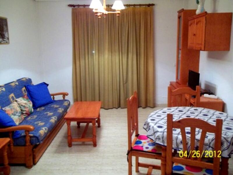VM1/AC/60: Apartment for Rent in Vera Playa, Almería