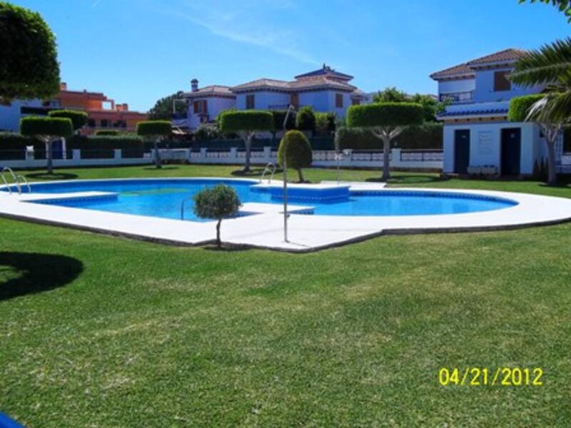 VM1/AC/60: Apartment for Rent in Vera Playa, Almería