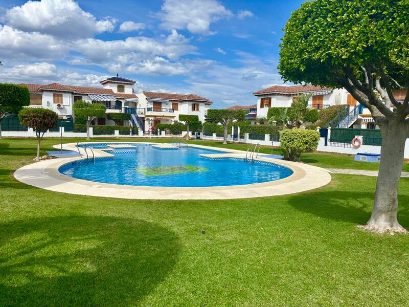 VM1/LV: Apartment for Sale in Vera Playa, Almería
